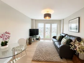 New Church Road, Hove thumb 3