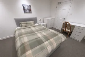 Main property image
