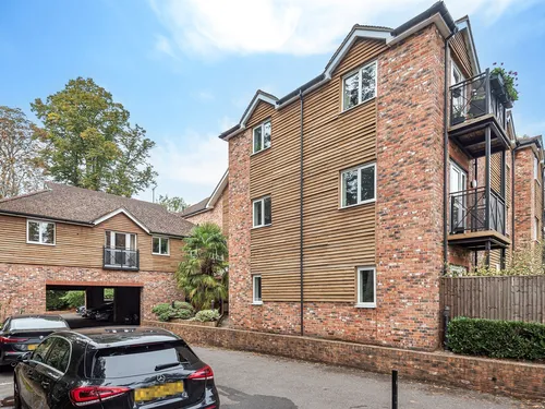 Boulters Court, MAIDENHEADphoto