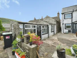 Towngate, Bradwell, Hope Valley photo