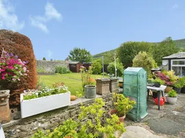 Towngate, Bradwell, Hope Valley thumb 3