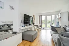 Tong Green, Farnley, LEEDS