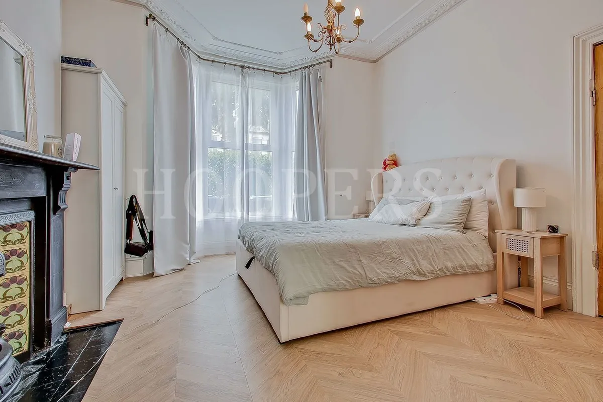 Lansdowne Grove, London, NW10