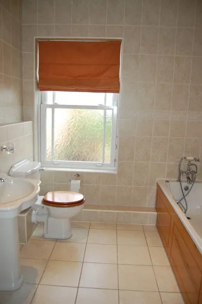 Corsbie Close, Bury St Edmunds, IP33 photo 6
