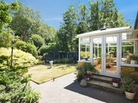Priory Close, Pilgrims Hatch, Brentwood thumb 2