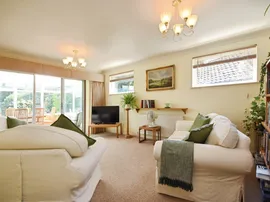 Priory Close, Pilgrims Hatch, Brentwood thumb 3