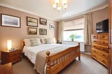 Priory Close, Pilgrims Hatch, Brentwood