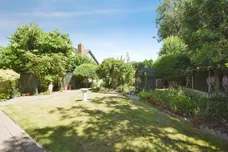 Priory Close, Pilgrims Hatch, Brentwood