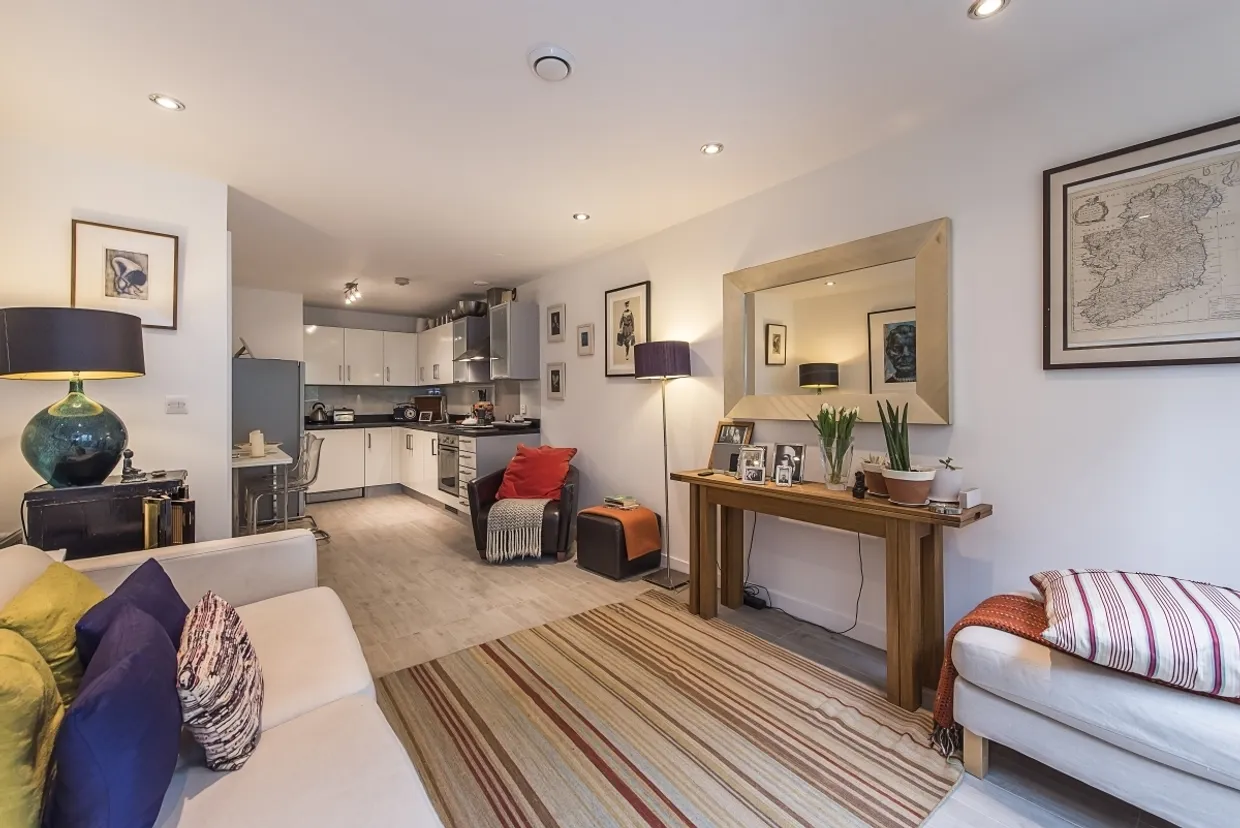 Grosvenor Waterside Chelsea SW1W photo 3