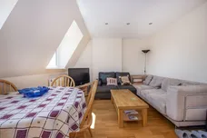 Belgrade Road, Hampton, TW12 photo 3