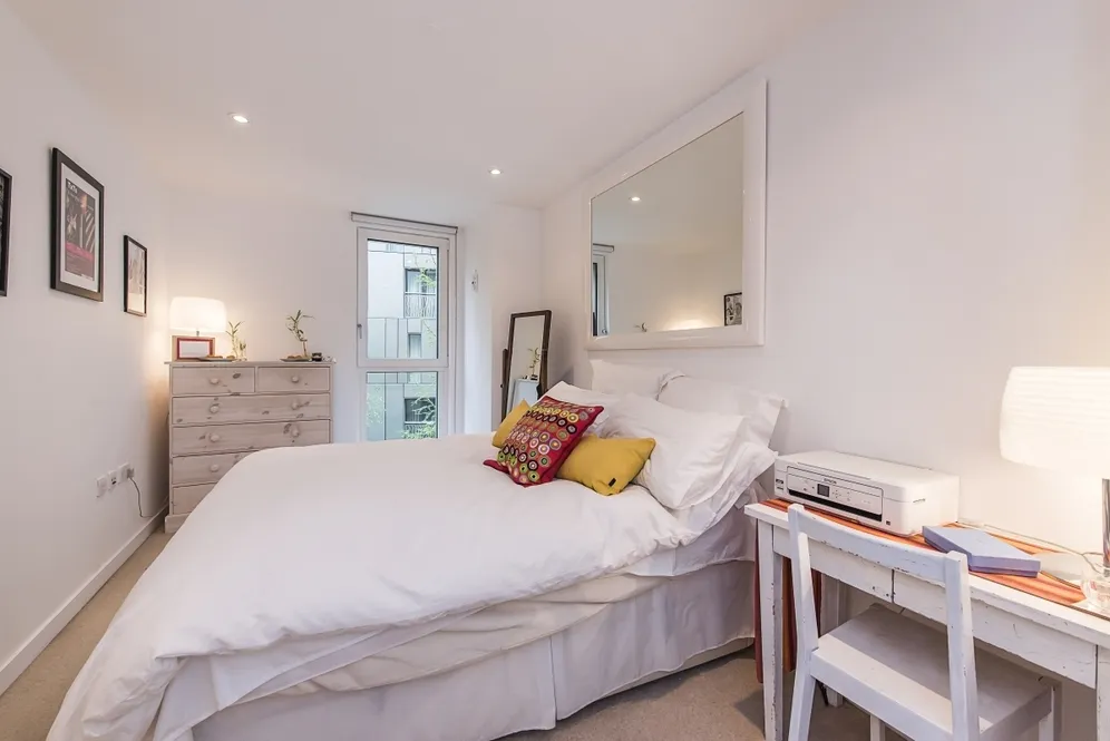 Grosvenor Waterside Chelsea SW1W photo 4