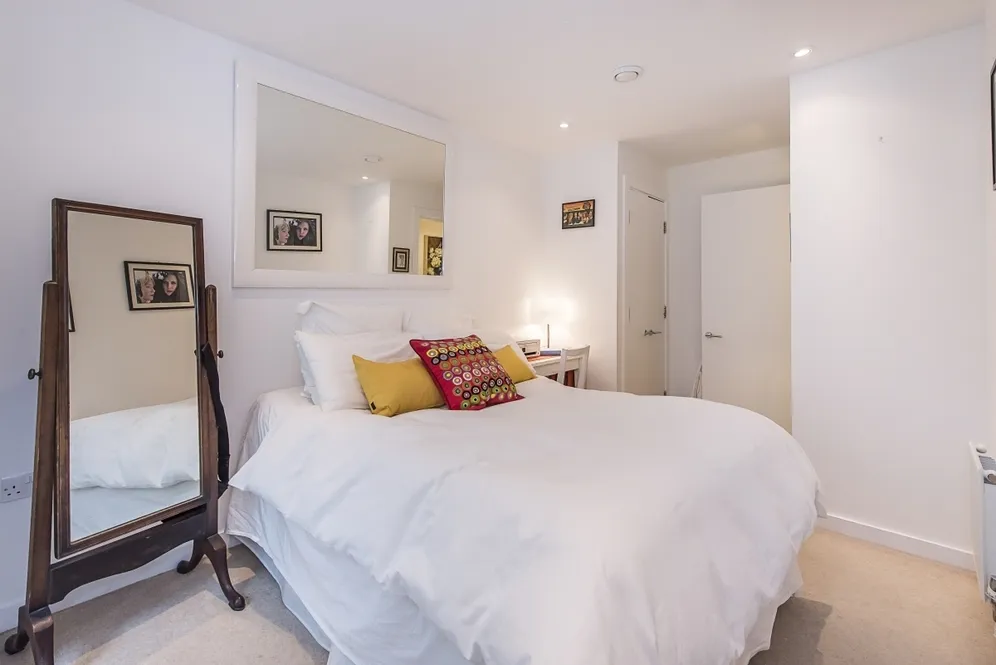 Grosvenor Waterside Chelsea SW1W photo 5