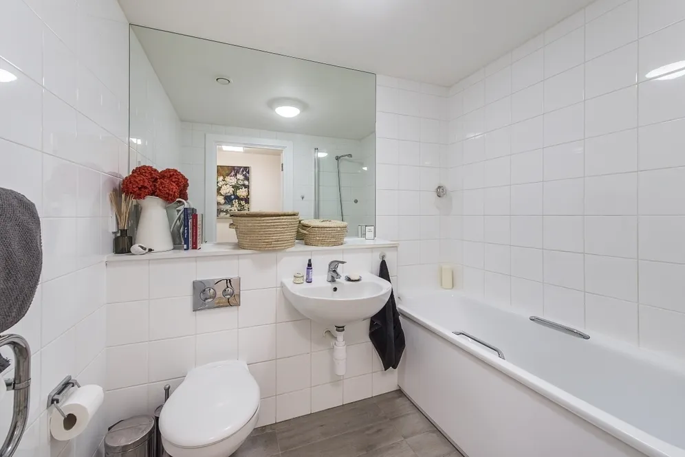 Grosvenor Waterside Chelsea SW1W photo 6
