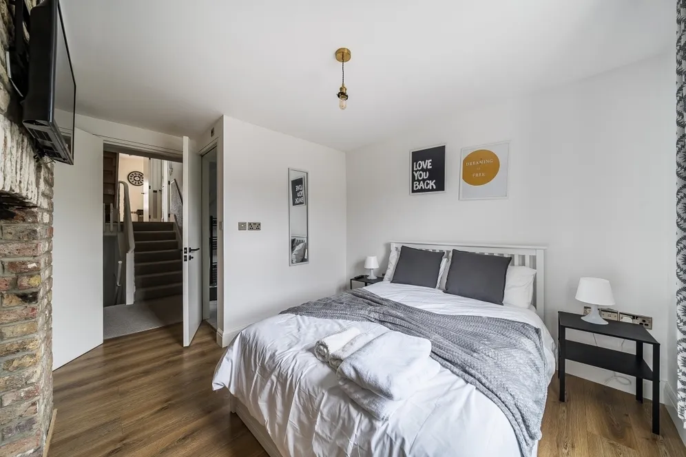 Croxley Road London W9 photo 3