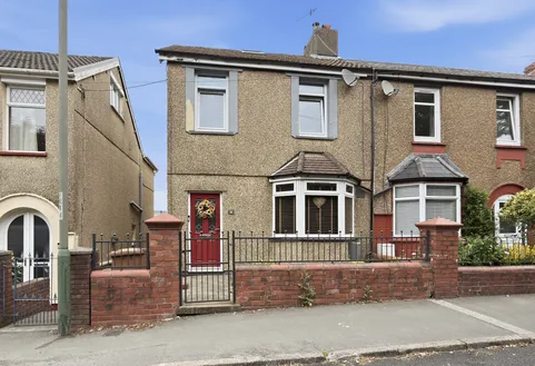 Brynhoward Terrace, Oakdale, NP12