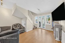 Cobham Close, Wallington