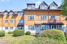 Boleyn Way, Barnet