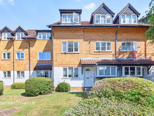 Boleyn Way, Barnetphoto