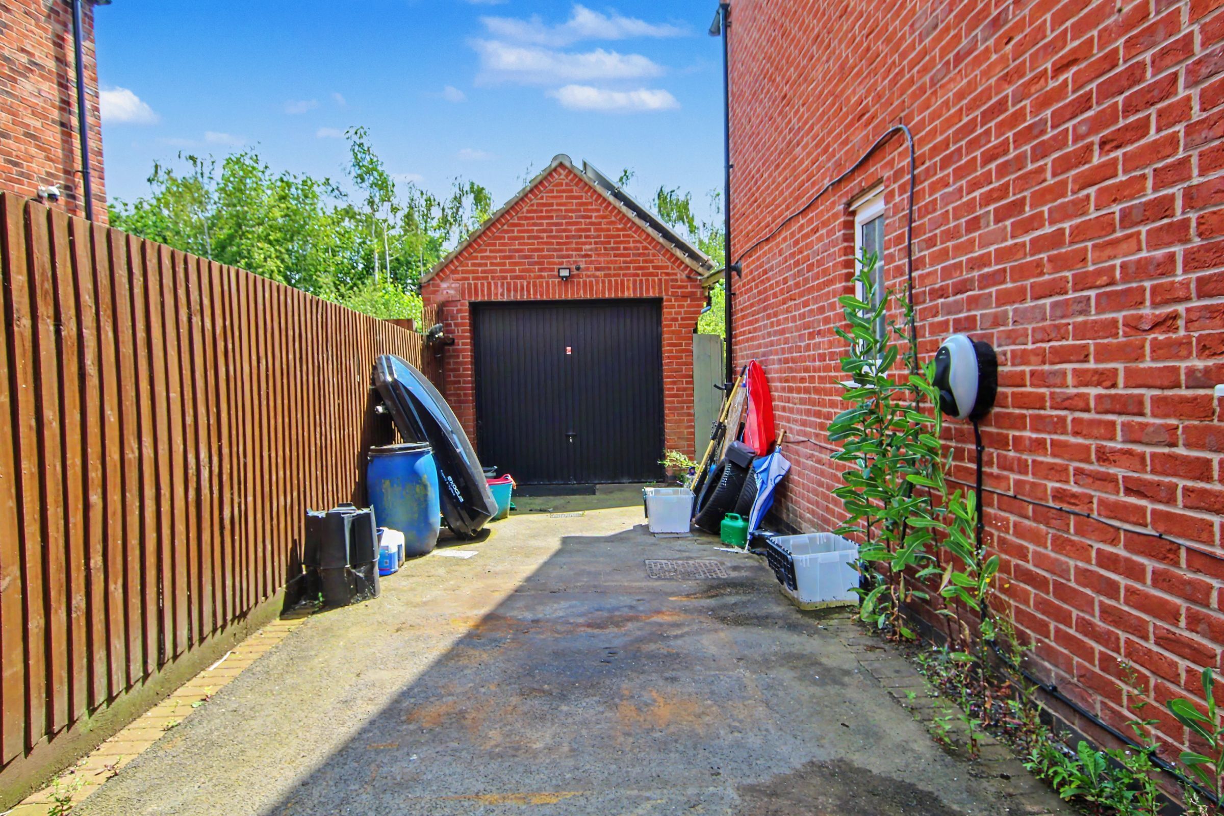 Potters Way, Swadlincote Image 2