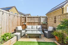 Brimstone Road, Frome