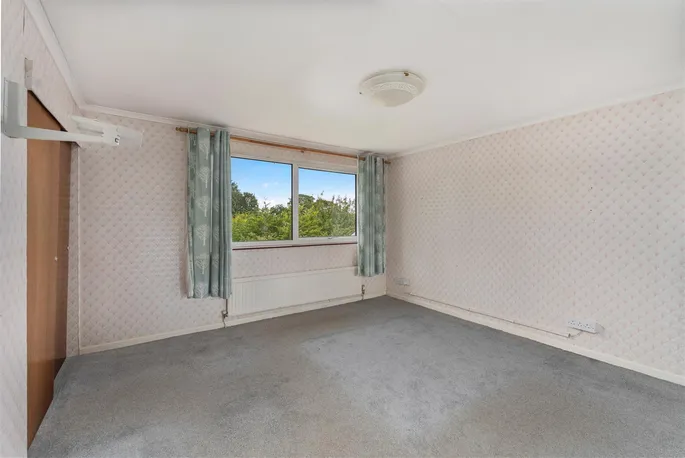 Property carousel image 11