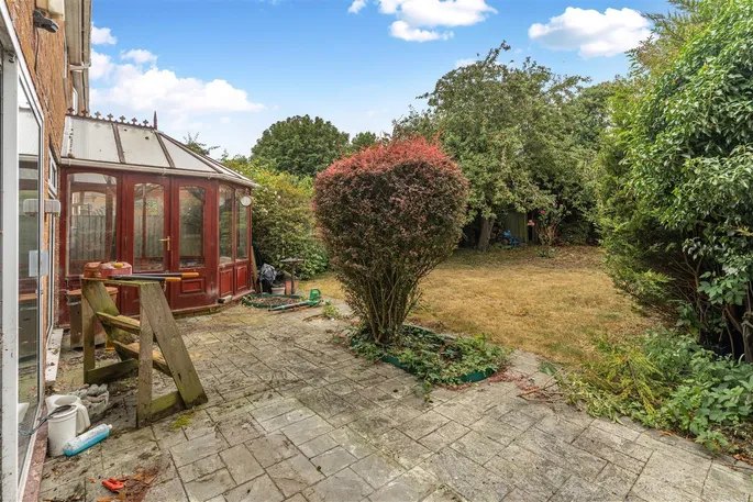 Property carousel image 16