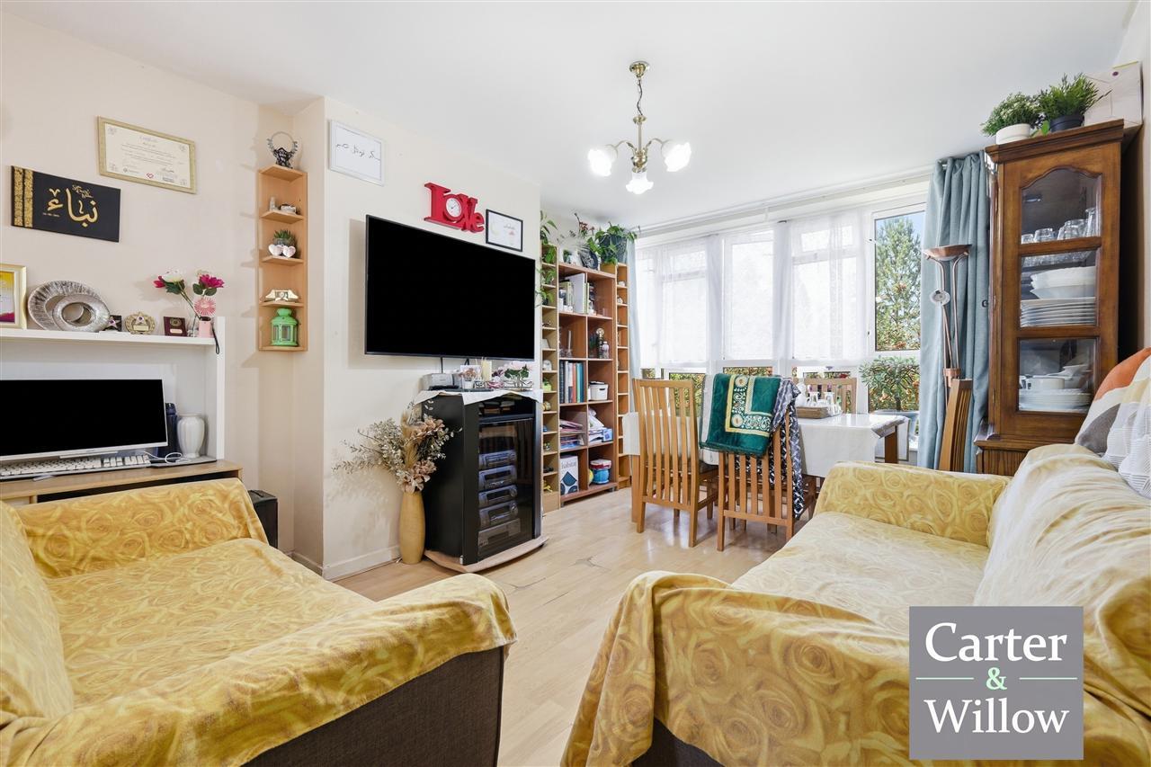 Longbridge Road, Essex Image 4