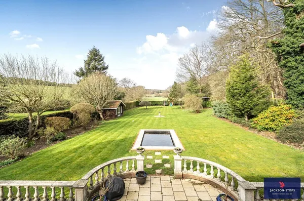 Pinfold Pond, Woburn, MK17 photo 2
