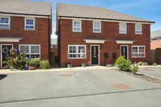 Emerald Close, Rugby