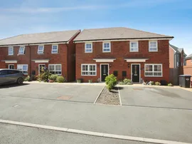 Emerald Close, Rugby thumb 2