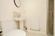 Emerald Close, Rugby