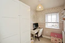 Emerald Close, Rugby