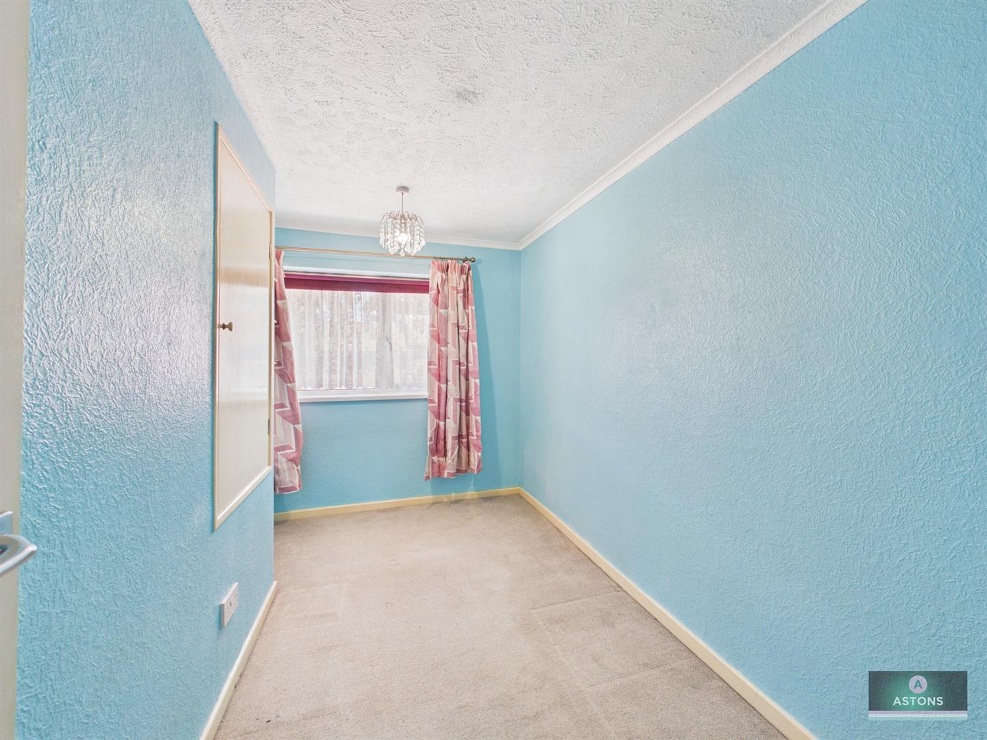 Tilgate Image 12