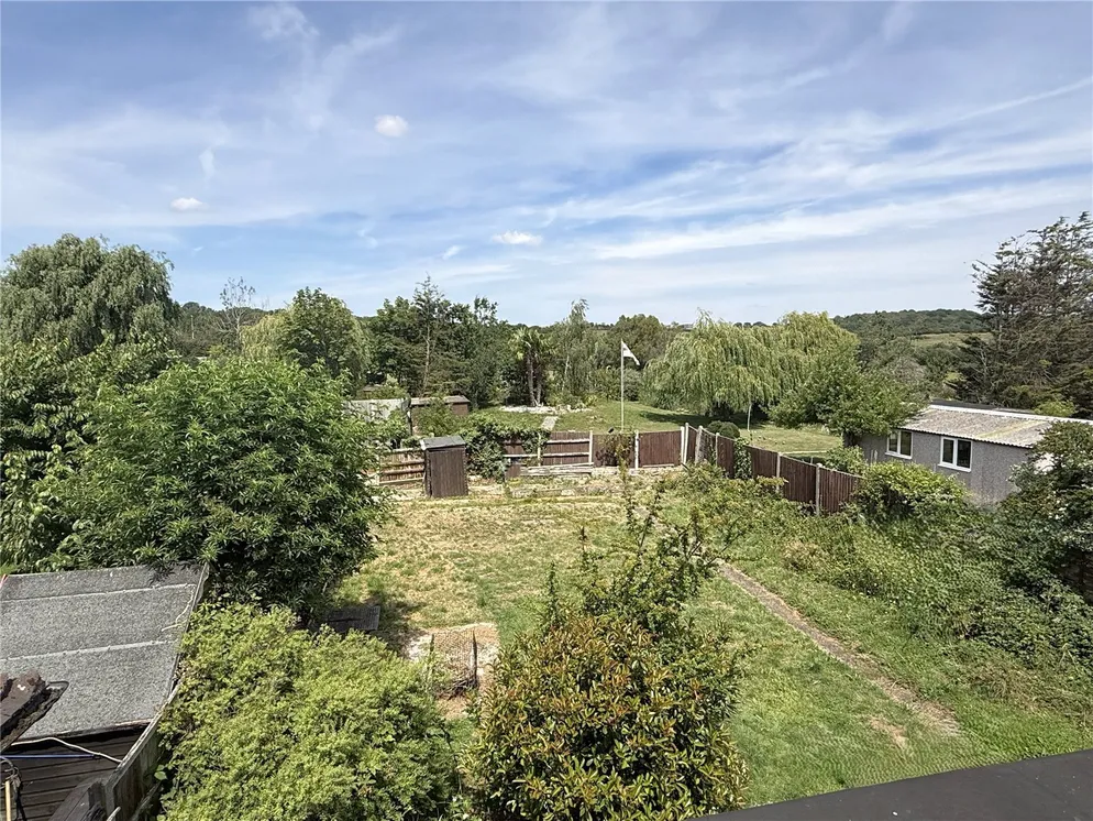 Property carousel item 3