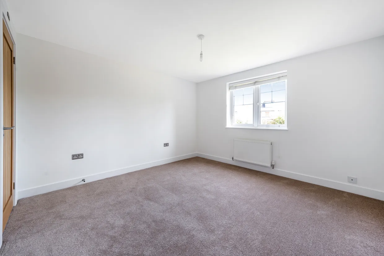 North Town Road, Maidenhead, SL6 photo 8