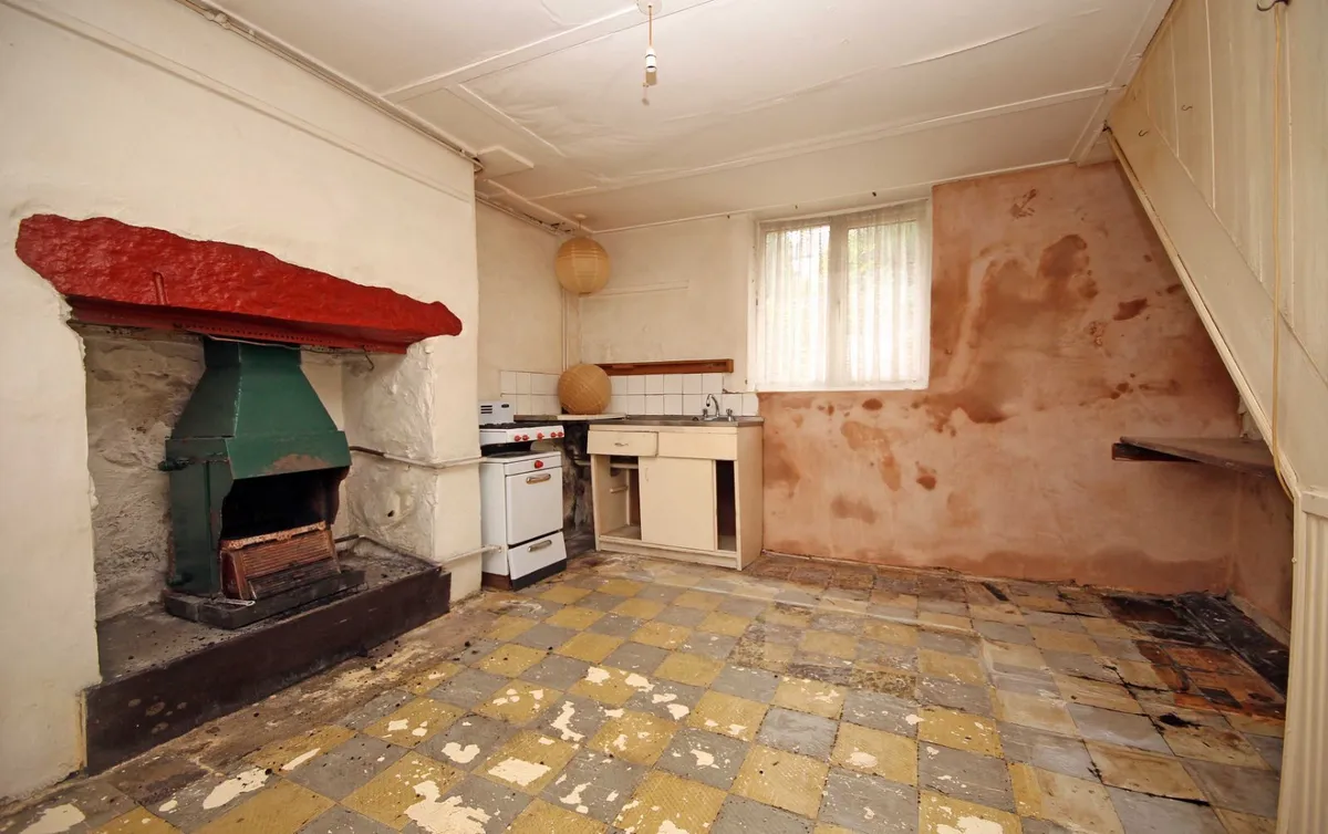 Chapel Street, Rhiwlas, Bangor, Gwynedd, LL57