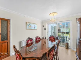 New Barns Avenue, Mitcham thumb 2