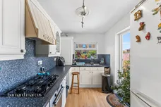 New Barns Avenue, Mitcham