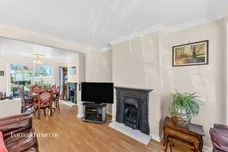 New Barns Avenue, Mitcham