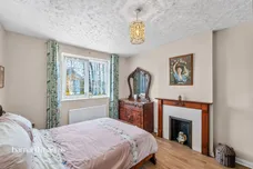 New Barns Avenue, Mitcham