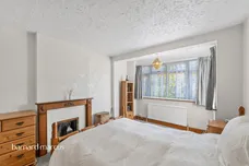New Barns Avenue, Mitcham