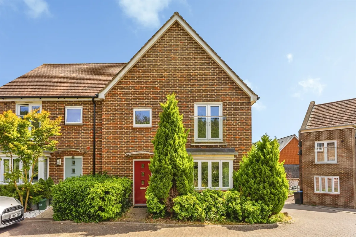 Goldfinch Road, Burgess Hill