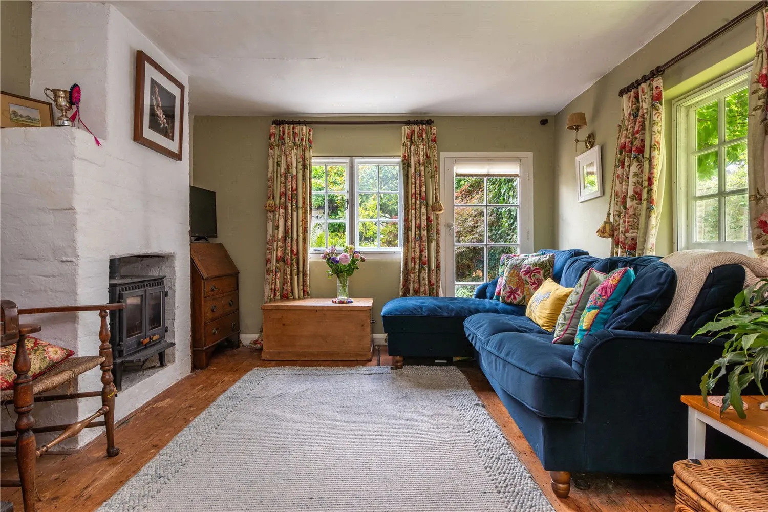 The Street, Ewhurst, GU6 photo 5