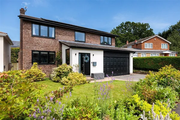 Downesway, Alderley Edge, SK9 photo 1