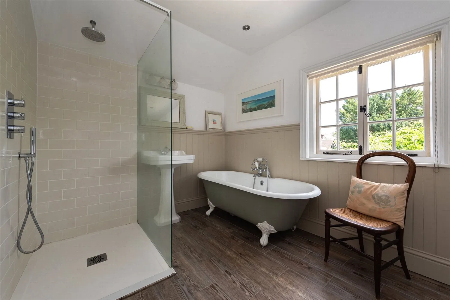 The Street, Ewhurst, GU6 photo 11