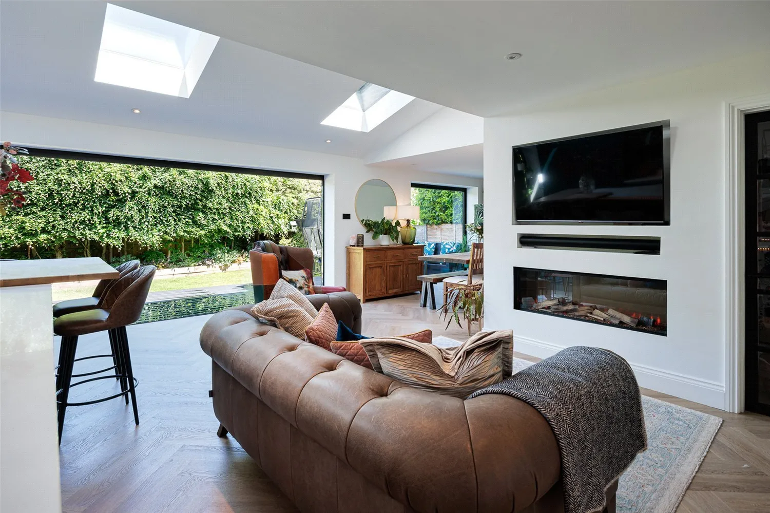 Downesway, Alderley Edge, SK9 photo 8