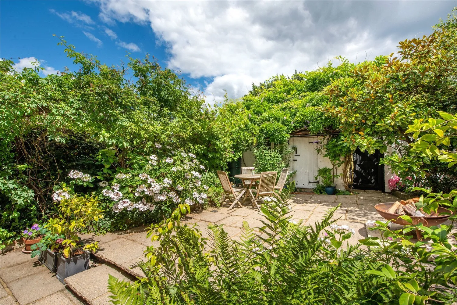 The Street, Ewhurst, GU6 photo 22