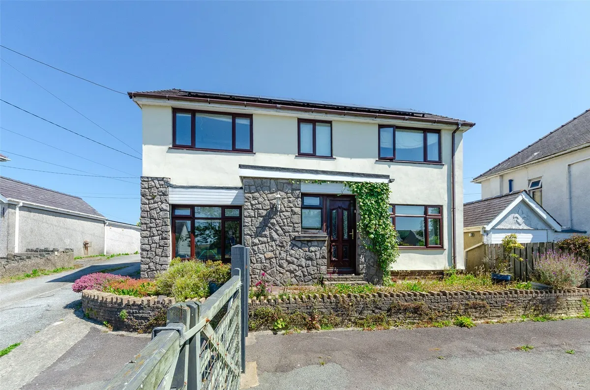 Waunfawr, Caernarfon, Gwynedd, LL55
