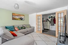 Sherriff Close, Esher, KT10 photo 4