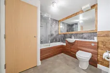 Sherriff Close, Esher, KT10 photo 8
